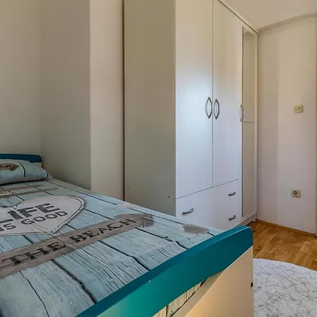 Cozy In With Kitchen * Банджоле