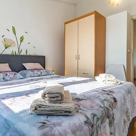Apartamento With Sea View 201